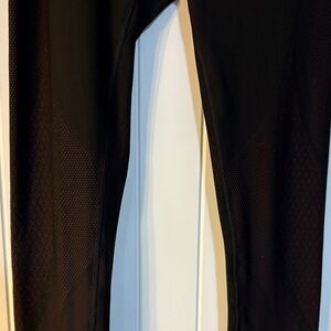 Lululemon Women Black /Pink Athletic Leggings Size 8